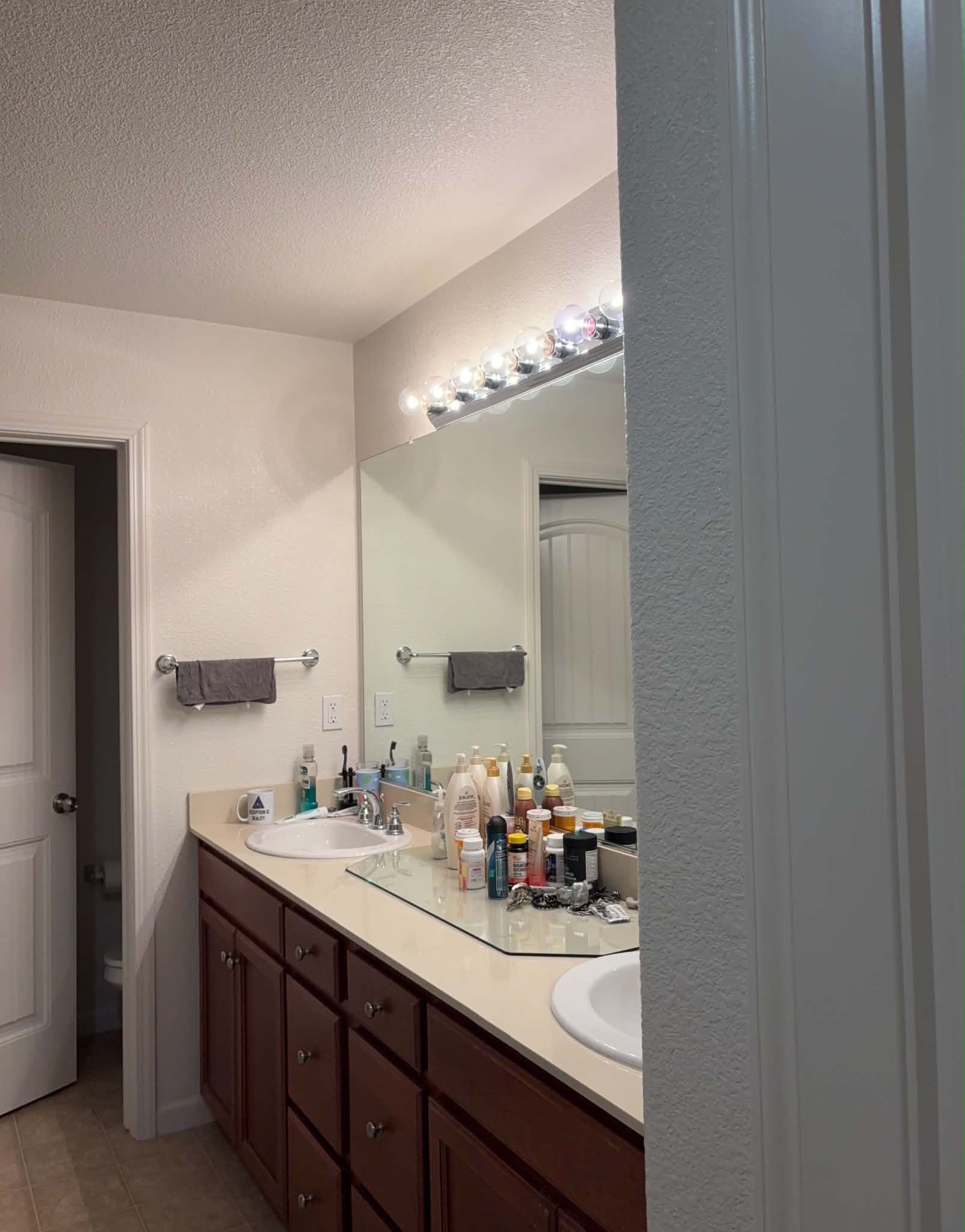 FOR RENT | Beautiful Tri-Level Home in Vallejo!